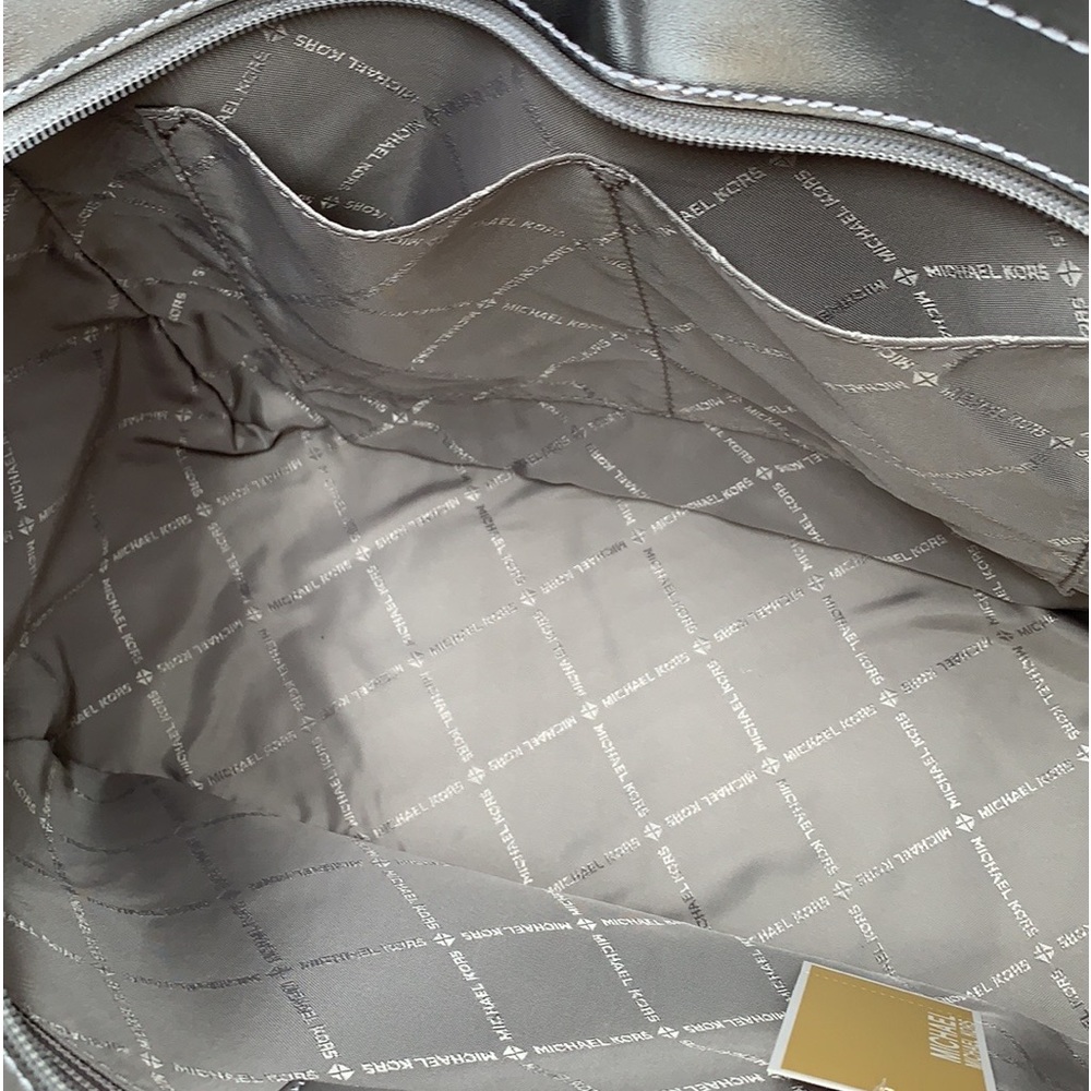 MICHAEL KORS JET SET LARGE X CHAIN SHOULDER TOTE SILVER SIGNATURE COLOR - Picture 10 of 16